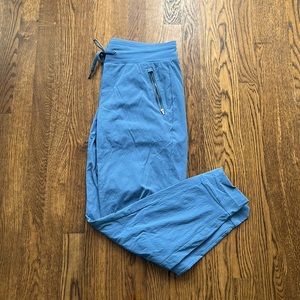 Athleta Trekki Jogger